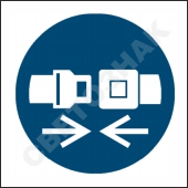 M020  ()  /Wear safety belts