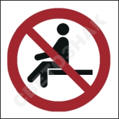 P018  /No sitting