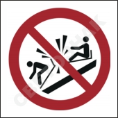 P047   /Do not ram into toboggan